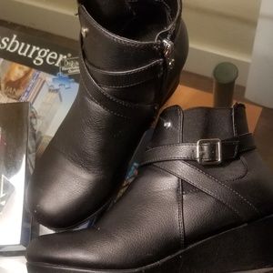 Michael Kors Cate Jenny Boot - Kids Size 4